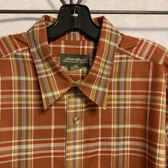 Eddie Bauer Plaid Button Down Size XL - Picture 2 of 12